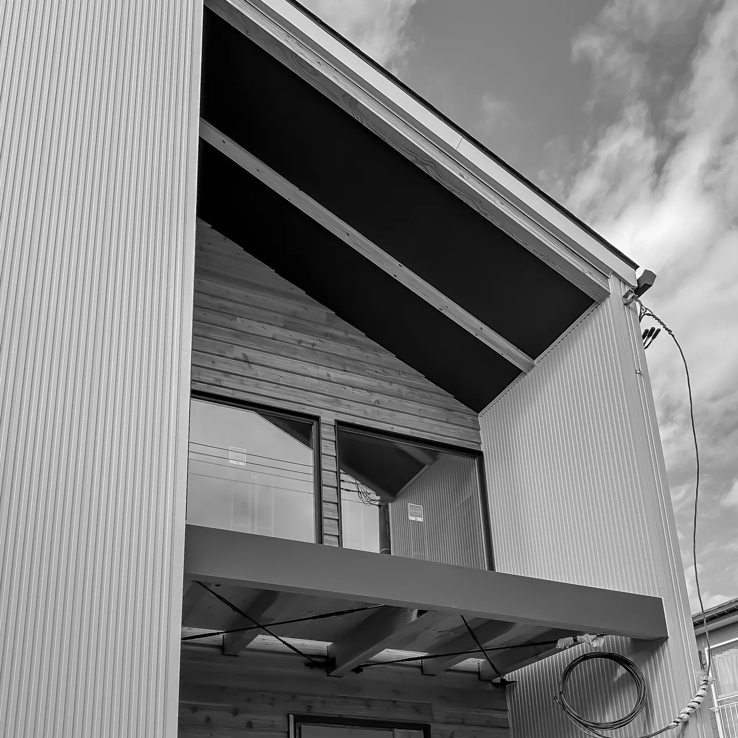 施工中現場（構造見学会開催中現場）足場撤去しました。